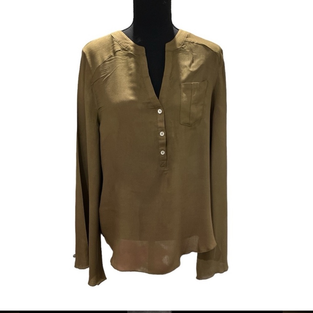 CHASER Green Henley Long Bell Sleeve Pocket Front Blouse‎ Top Size
Medium